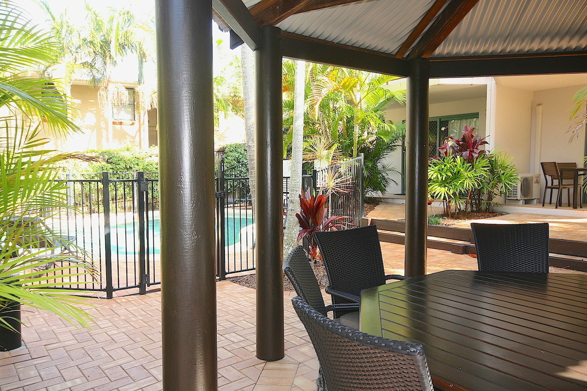 Aparthotel Cossies By The Sea Byron Bay Zewnętrze zdjęcie